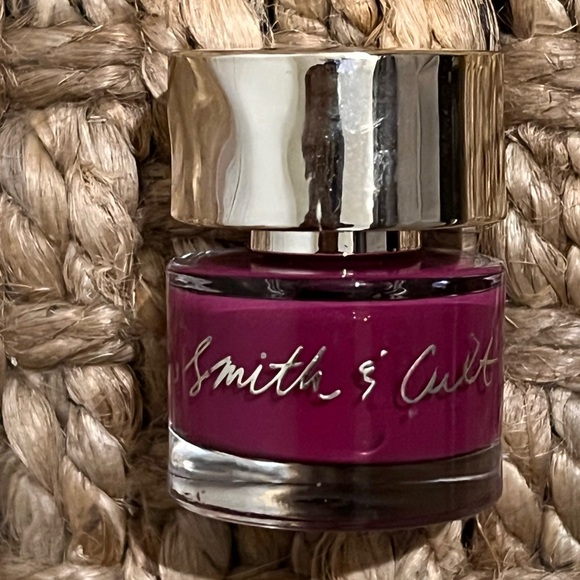 Nail Color - Picture 3 of 5